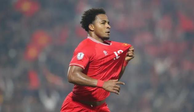 Ảnh bài viết Điểm tin bóng đá Việt Nam 16/1: 2 cầu thủ nhập tịch cực chất; Xuân Son nhận tin vui