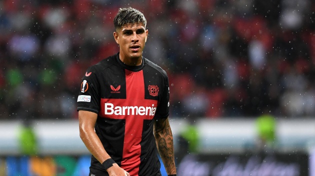 Ảnh bài viết 5 thương vụ có thể giúp Liverpool vô địch Ngoại hạng Anh: Kerkez, Osimhen…