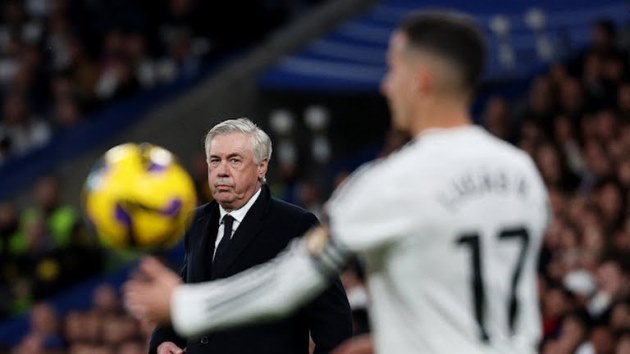 Ảnh bài viết Ancelotti: "Người hiểu bóng đá sẽ không hiểu quyết định của trọng tài"