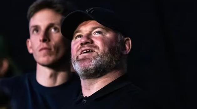 Ảnh bài viết Luke Littler gây thất vọng trước thần tượng Wayne Rooney