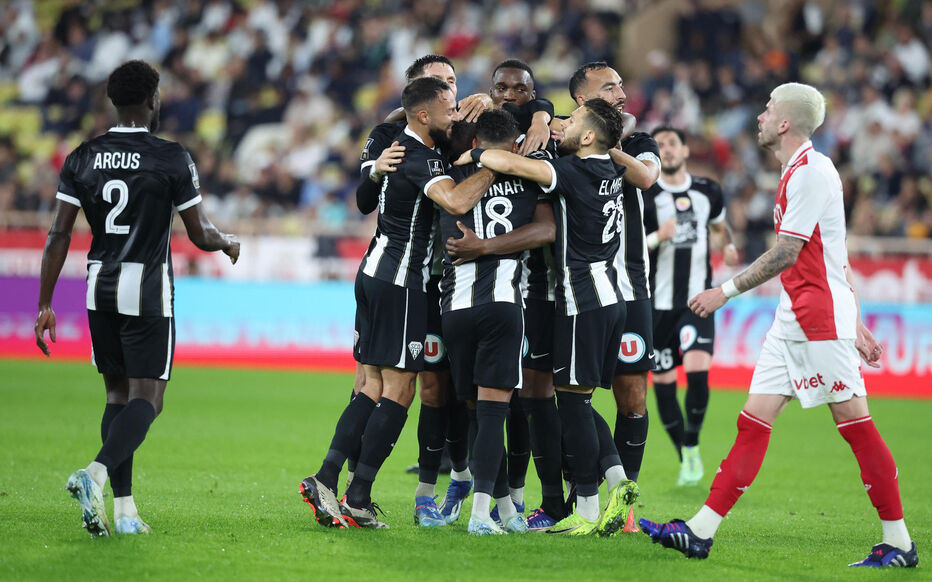 Ảnh bài viết Jean Aholou lập công, Monaco thua sốc Angers