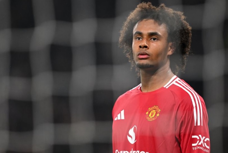 Ảnh bài viết Juve nhắm Zirkzee, người đại diện chuẩn bị đàm phán quan trọng với Man Utd