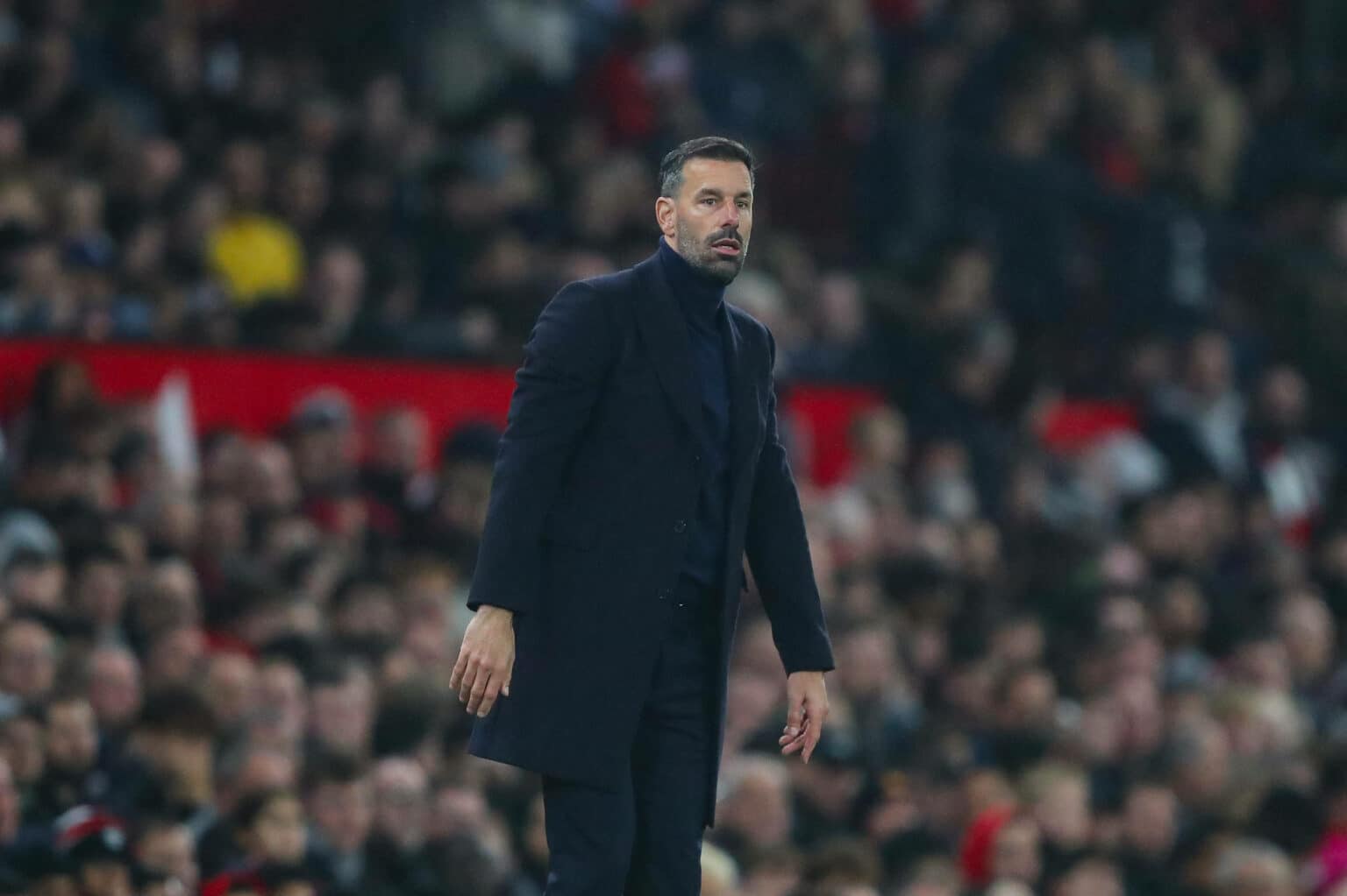Ảnh bài viết Nửa năm Ruud van Nistelrooy ở Anh: Từ Old Trafford đến sân King Power