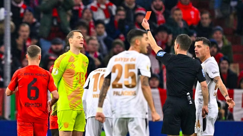 Ảnh bài viết Manuel Neuer có còn là lựa chọn an toàn cho Bayern Munich?