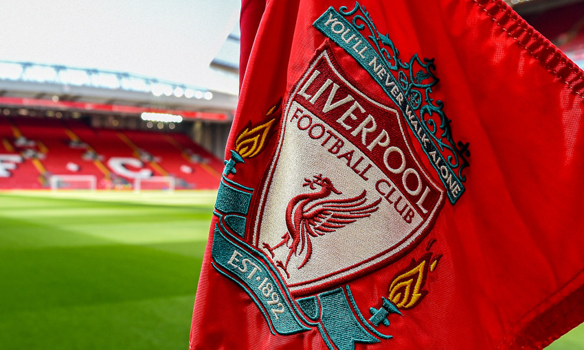 Ảnh bài viết Bị phân biệt chủng tộc, đội trẻ Liverpool đồng loạt rời sân