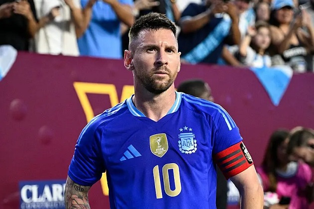 Ảnh bài viết Phản ứng của Messi khi đội trưởng chia tay Barca