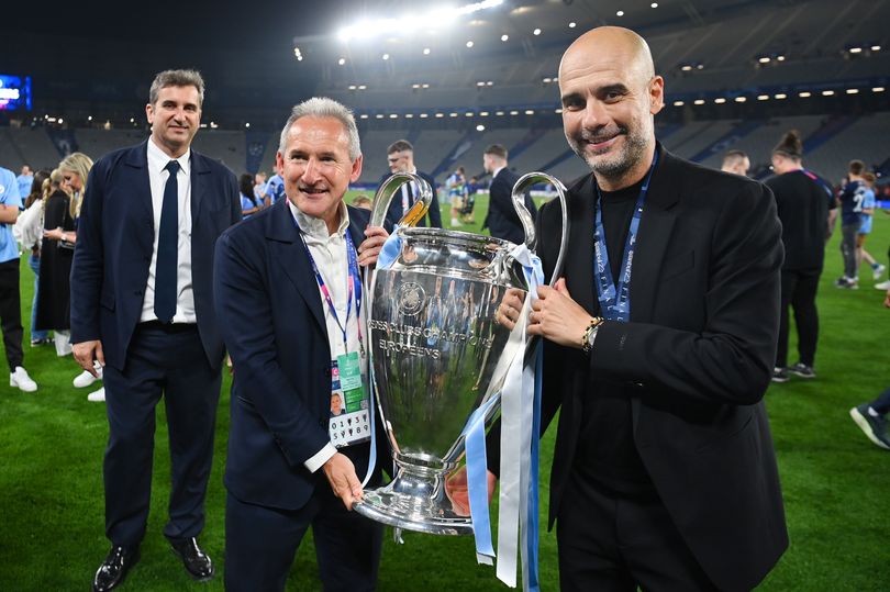 Pep sẽ không để lại đội hình già cỗi khi rời Man City.