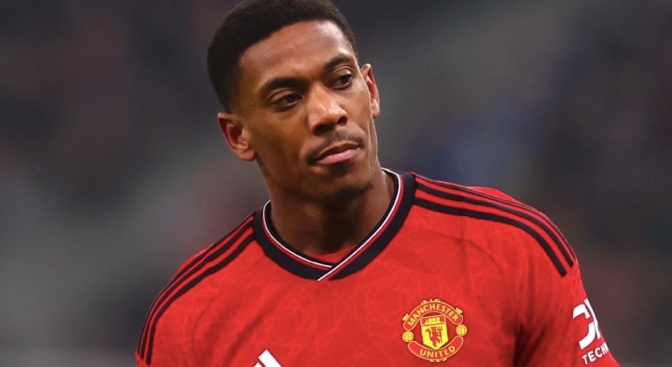 Ảnh bài viết Lý do Martial chưa có bến đỗ mới