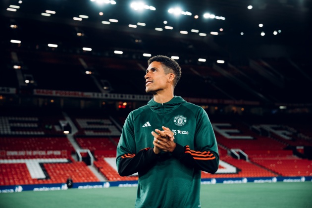 Ảnh bài viết Manchester United ra thông báo xúc động về Raphael Varane