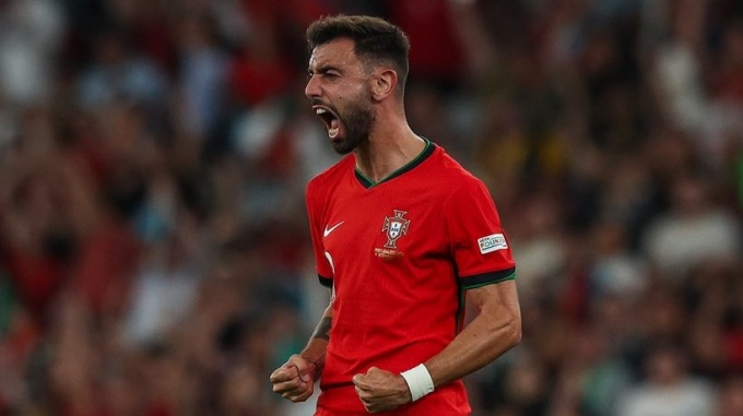 Ảnh bài viết Kinh dị Bruno Fernandes: Tắc bóng 100%, 8 lần thu hồi bóng và tạo ra 6 cơ hội