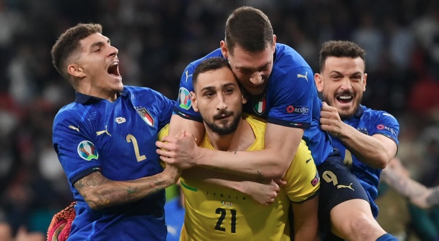 Ảnh bài viết Quá đắng! Donnarumma loại Liverpool, Ý liền 'xát muối vào nỗi đau' của tuyển Anh