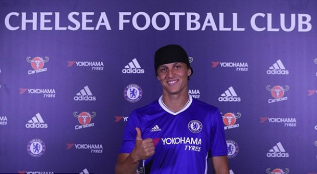 Chelsea phải chi hơn 30 triệu để có được Luiz. Ảnh: Internet.