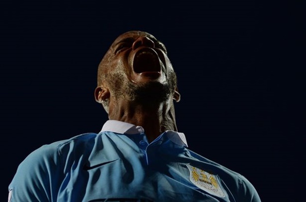 Man City chỉ tốn 6 triệu bảng để mang Kompany về sân Etihad vào năm 2008.  Đến bây giờ, gần 10 năm trôi qua, hậu vệ người Bỉ vẫn là trụ cột nơi hàng thủ The Citizens.