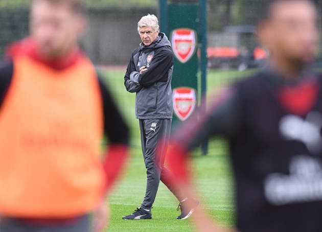 Đây cũng là lần trở lại đấu trường Europa League của ông Wenger sau 17 năm.