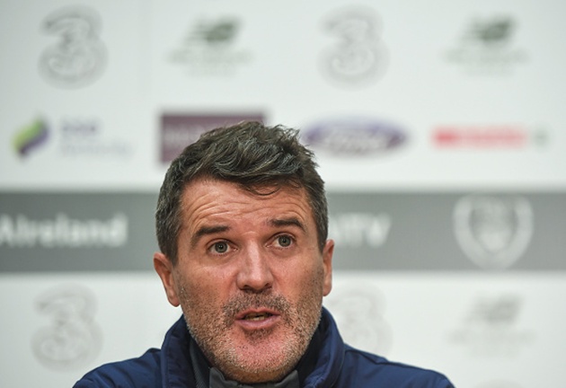 Hiện Keane đang là trợ lí của HLV O'Neil ở tuyển CH Ailen.