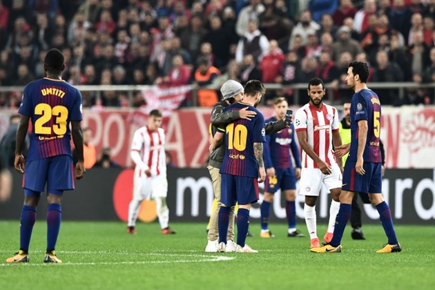 Cuối cùng, anh cũng được mãn nguyện khi chụp chung một bức ảnh với Messi.