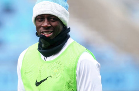 Bên cạnh đó, Pep cũng chào đón sự trở lại của Benjamin Mendy sau ít nhất 3 tháng dưỡng thương.