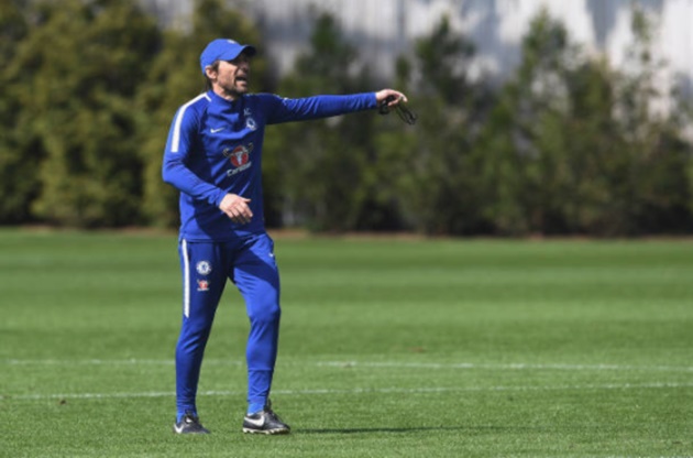 Thành tích bết bát của Chelsea ở giải quốc nội lẫn sân chơi châu lục khiến Conte không còn được tín nhiệm tại Stamford Bridge. Tuy nhiên, ông vẫn thể hiện sự máu lửa thường thấy trên sân tập.