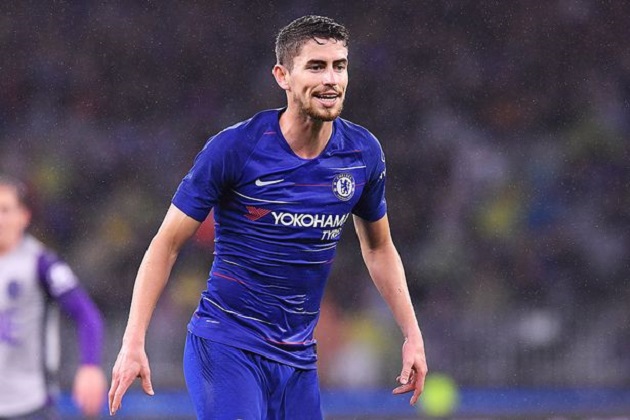 Jorginho điều bóng khá tốt trong hôm nay.