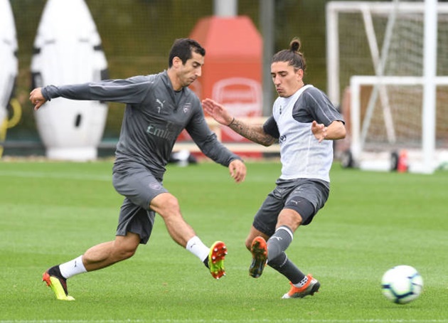 Hàng phòng ngự là nơi Arsenal cần cải thiện đầu tiên.