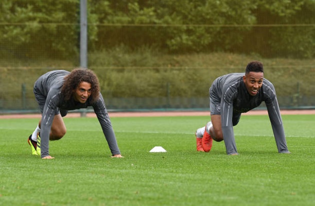 May thay, Arsenal vẫn còn điểm sáng là tiền vệ trẻ Matteo Guendouzi.