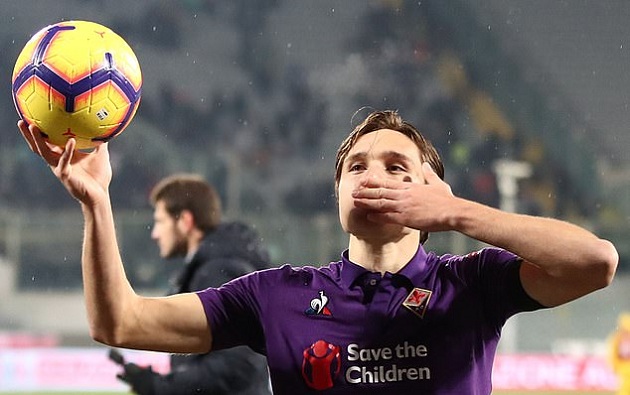 Sang hiệp hai, mọi thứ vẫn không tiến triển thuận lợi với Roma. Marco Benassi là người tiếp theo điền tên lên bảng tỉ số sau một pha dứt điểm chéo góc lạnh lùng. Sau đó không lâu, Federico Chiesa hoàn tất cú hat-trick với tình huống lập công ở phút 74.