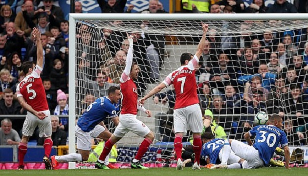 Jagielka ghi bàn đầu tiên kể từ tháng 4/2017.
