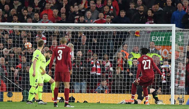 Origi bất ngờ tỏa sáng trước Barca.