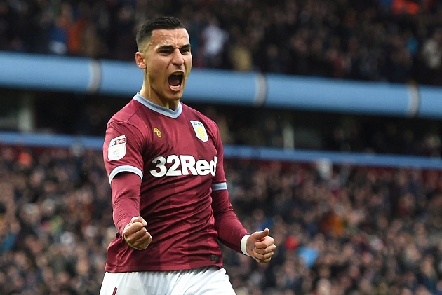 5. Anwar El Ghazi. Đây là cầu thủ ghi bàn mở tỉ số cho Aston Villa trong trận Chung kết thăng hạng với Derby cách đây ít lâu. Ít ai biết, anh từng là học trò của De Boer ở Ajax.