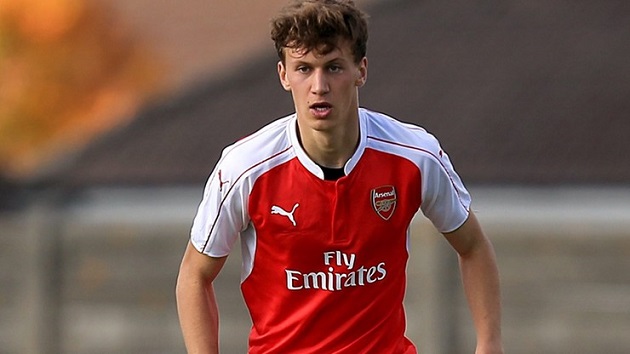 Bielik được cho là muốn rời Arsenal để tìm kiếm một bến đỗ có khả năng giúp anh ra sân thường xuyên hơn.