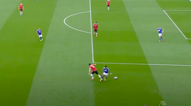 Sai lầm của Maguire trực tiếp dẫn đến bàn gỡ hòa 1-1 của Leicester.