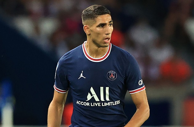 2. Achraf Hakimi (70 triệu). Sau một mùa giải thành công cùng Inter Milan, ngôi sao người Maroc chuyển đến đầu quân cho Paris Saint-Germain và lại gây ấn tượng mạnh mẽ trong màu áo mới. Sau 18 lần ra sân tại Ligue 1, Hakimi đã đóng góp 3 bàn thắng và 3 kiến tạo.