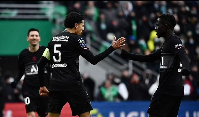 PSG đang sống dựa trên hơi thở của Messi.
