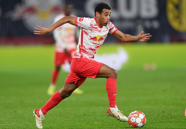 Adams là một cầu thủ đa năng và rất hữu ích cho Arsenal thời điểm này.