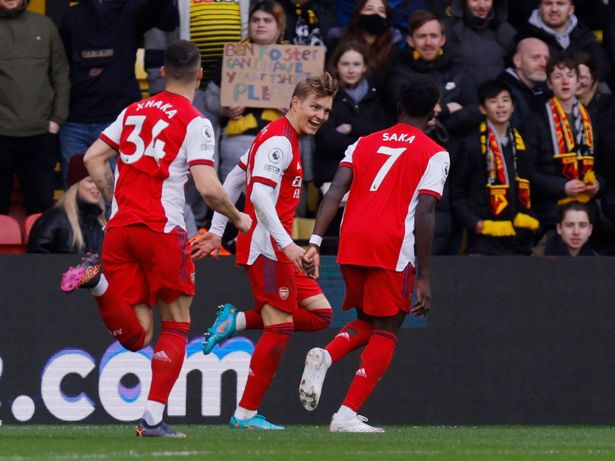 Ảnh bài viết Bị CĐV la ó ở trận thua Arsenal, Roy Hodgson đáp trả