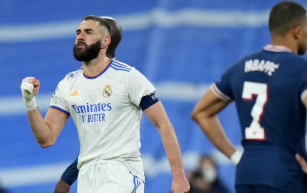 Benzema tỏa sáng đúng lúc với một hat-trick.
