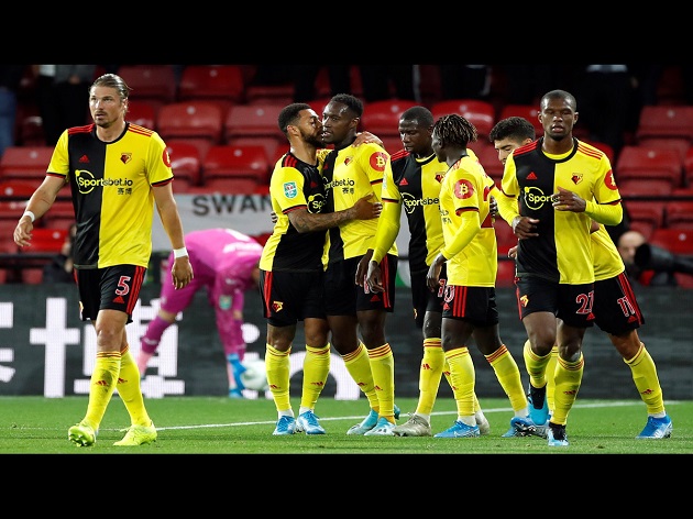 Ảnh bài viết Đội bóng Premier League thải loại 27 cầu thủ sau khi rớt hạng
