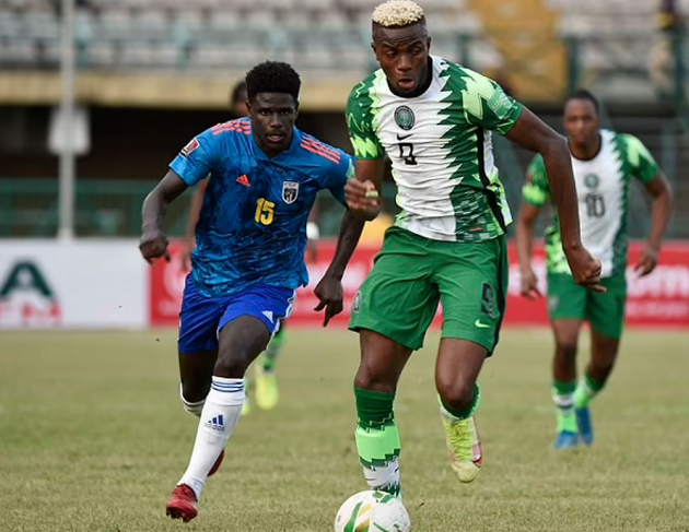 Ảnh bài viết Mục tiêu lập poker, M.U, Arsenal sôi sục