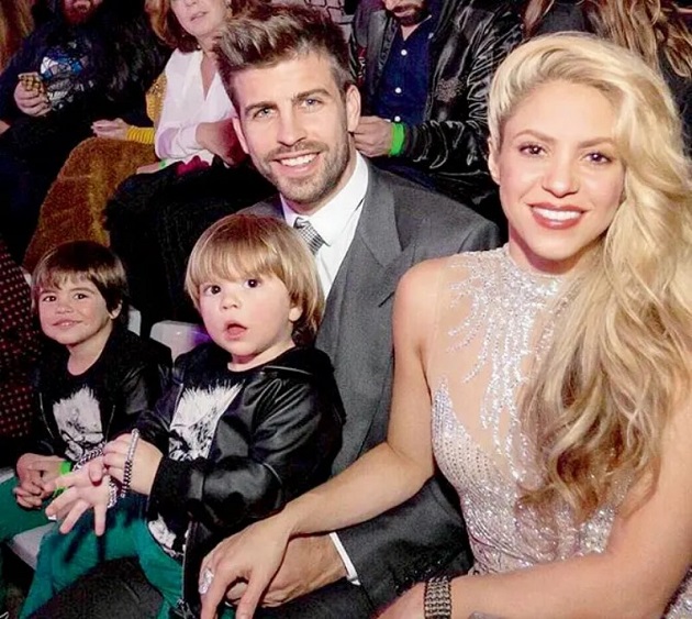 Tương tự gia đình Beckham, Pique và Shakira là cặp đôi được ngưỡng mộ bậc nhất của làng túc cầu trong một thập kỷ qua.