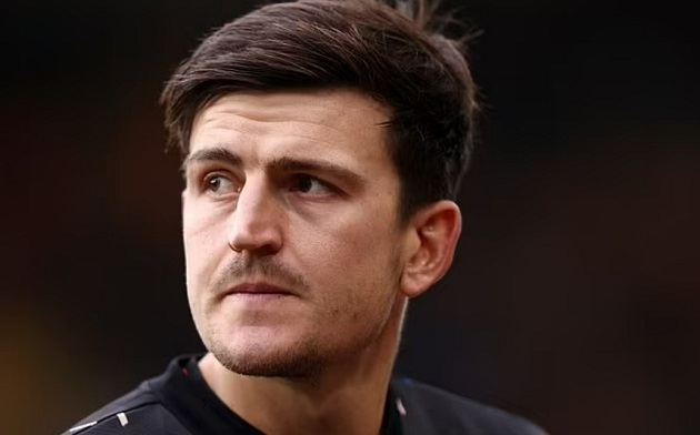 Maguire sẽ không rời Man Utd trong tháng Một.