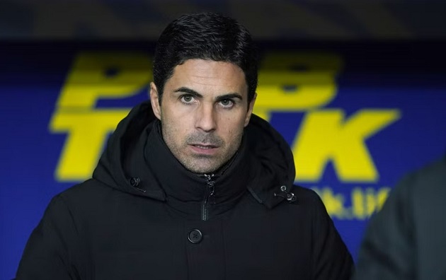 Arteta không còn tiền đạo cắm thực thụ nào khác ngoài Nketiah.