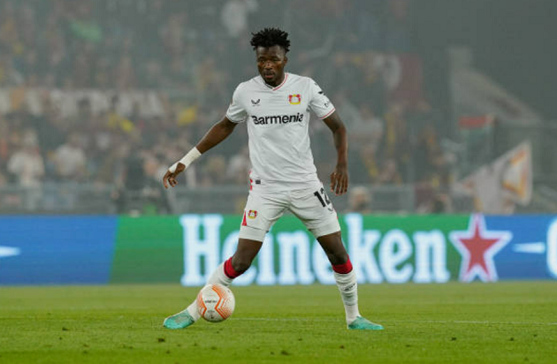 Những gì Edmond Tapsoba thể hiện trong trận bán kết lượt đi Europa League trước Roma rạng sáng nay chứng minh đội ngũ tuyển trạch của Pháo thủ đã không nhìn nhầm người.