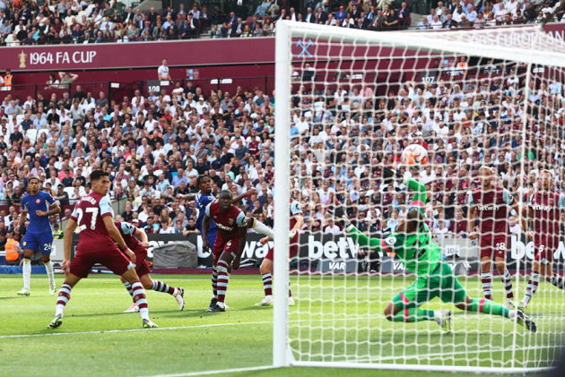 Ảnh bài viết Marcel Desailly chỉ ra một nghệ sĩ bất ngờ trong đội hình Chelsea