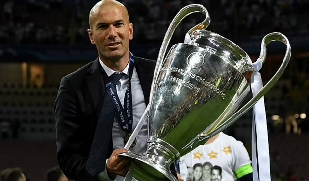 Ảnh bài viết Gullit so sánh việc Zidane đến M.U với Bellingham đến Liverpool