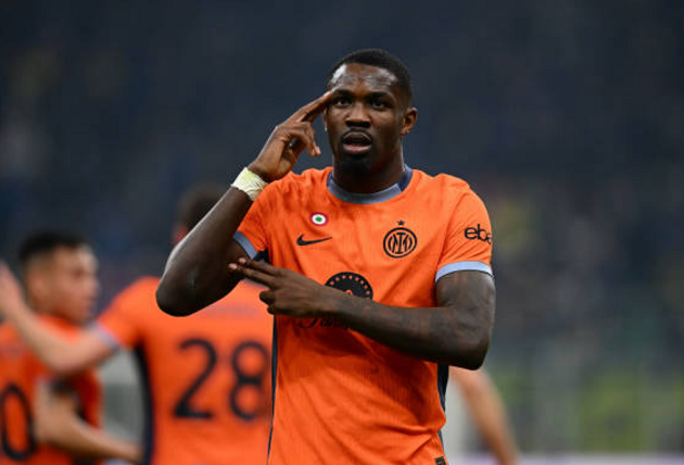 Inter tạo ra sức ép dữ dội ngay sau tiếng còi khai cuộc và họ chỉ mất 17 phút để có bàn thắng mở tỷ số của Marcus Thuram.