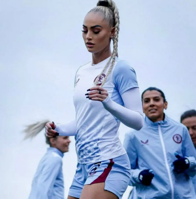 Tiền đạo người Thụy Sĩ, Lehmann, 25 tuổi, gia nhập đội nữ Aston Villa vào năm 2021 và đã có 53 lần ra sân tại WSL.