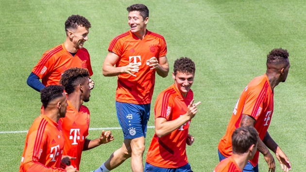 Perisic có thể thay thế Lewandowski?