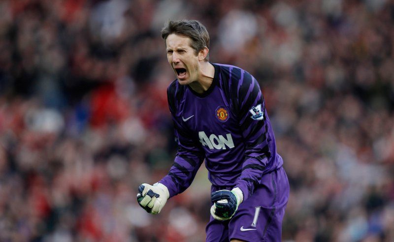 Ảnh bài viết Van der Sar chọn đội hình 6 cực chất: Vắng Ronaldo