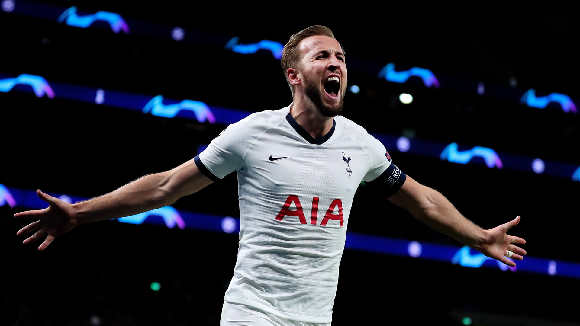 Thời gian gần đây, Harry Kane luôn được đồn đoán là mục tiêu hàng đầu của Man United. Thậm chí, nhiều nguồn tin còn khẳng định Tottenham Hotspur đã chốt giá bán chân sút người Anh.
