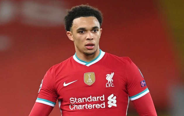 Hậu vệ phải: Trent Alexander-Arnold (Liverpool - 100 triệu euro). Không còn duy trì được những màn trình diễn ấn tượng như những mùa giải trước, tuy nhiên ngôi sao trẻ người Anh vẫn đang được Transfermarkt định giá rất cao.